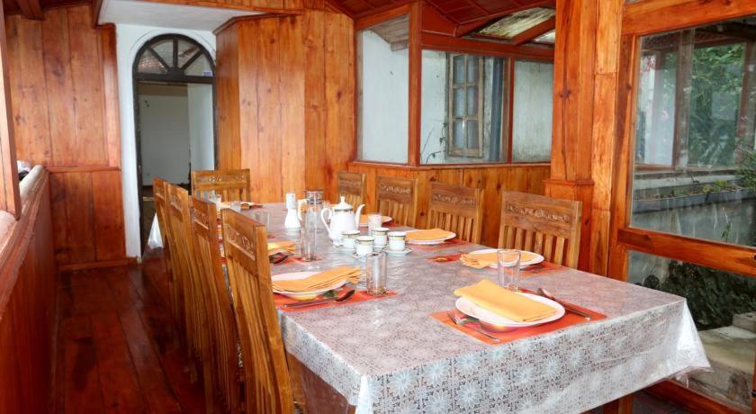 Bezel Bungalow Нувара-Элия Экстерьер фото